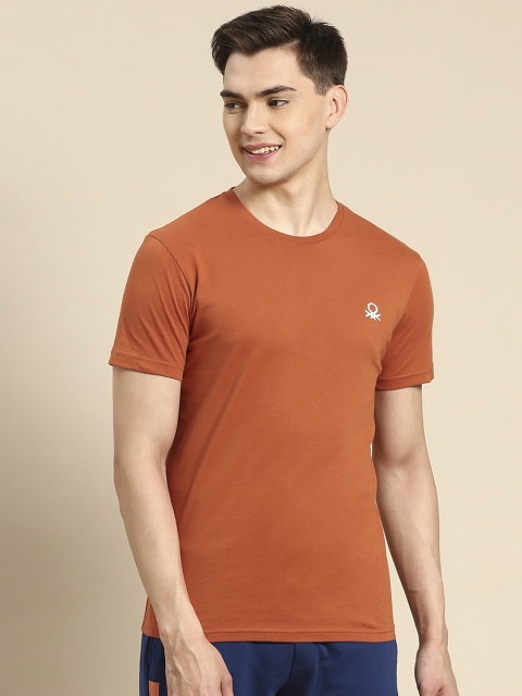 

United Colors of Benetton Men Orange Solid Cotton T-shirt