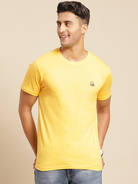

United Colors of Benetton Men Yellow Cotton T-shirt