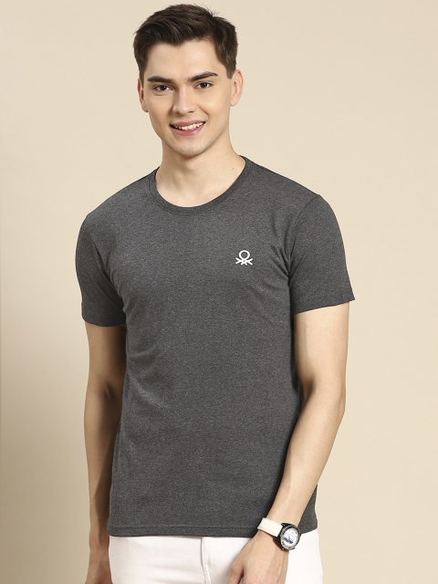 

United Colors of Benetton Men Charcoal Grey Solid Pure Cotton T-Shirt