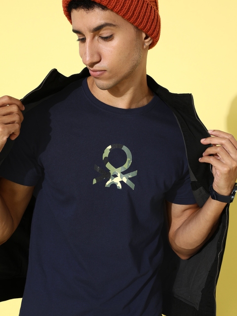 

United Colors of Benetton Men Navy Blue Solid Carefree Shape Tshirt