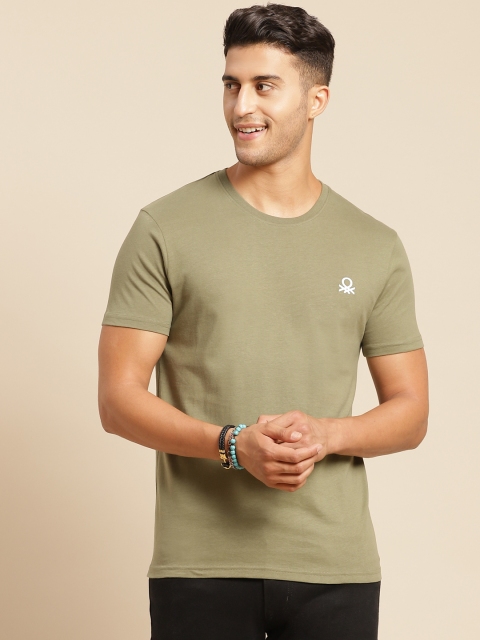 

United Colors of Benetton Men Olive Green Cotton T-shirt