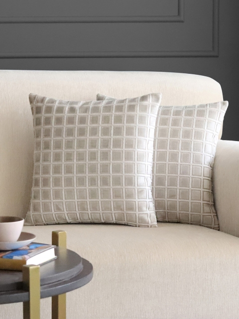 

GMF Grey & Cream-Coloured Set of 2 Checked Velvet Square Cushion Covers