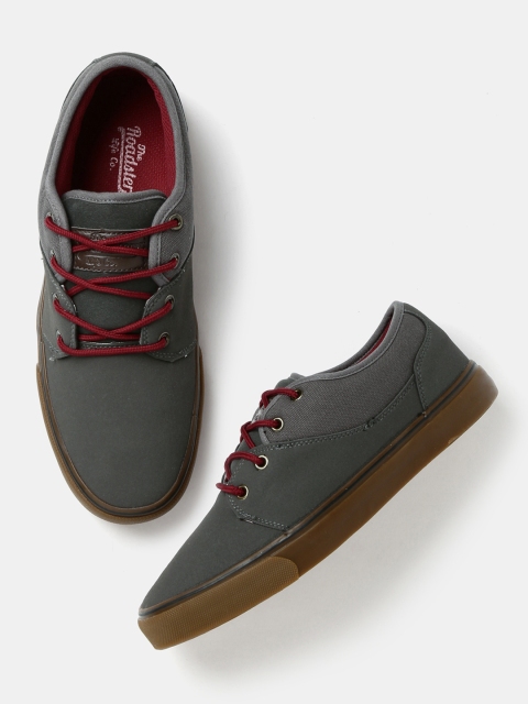 

Roadster Men Charcoal Grey Sneakers
