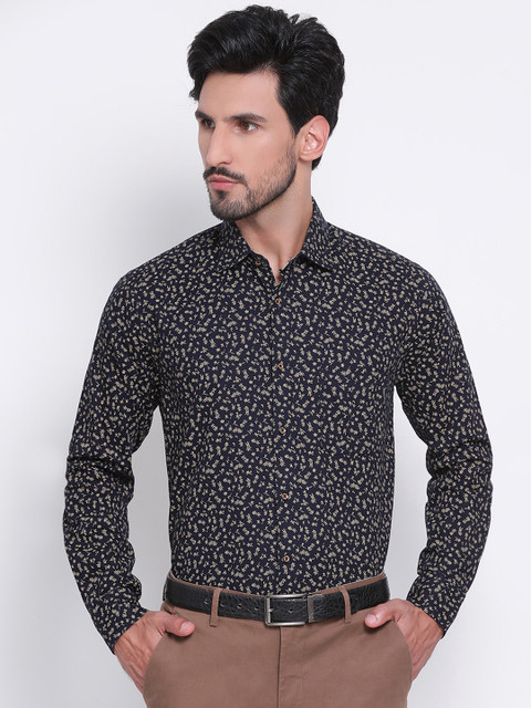 

Richlook Men Navy Blue & Beige Slim Fit Printed Formal Shirt