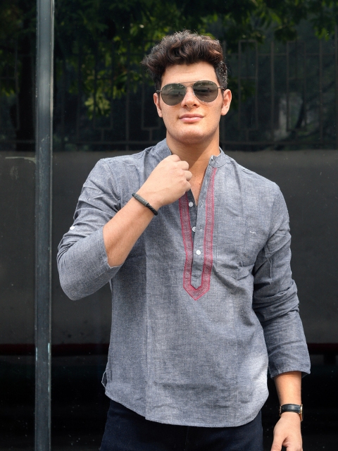 

Anouk Men Grey & Coral Thread Work Kurta