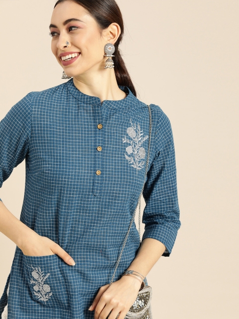 

Anouk Women Blue & White Checked Thread Work Kurta