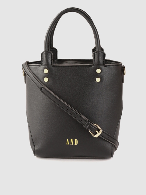 

AND Black Solid Handheld Bag