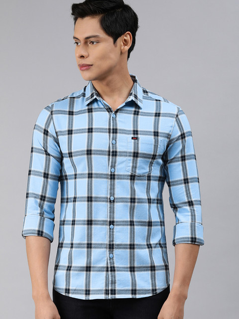 

SPYKAR Men Blue & Black Slim Fit Checked Casual Shirt
