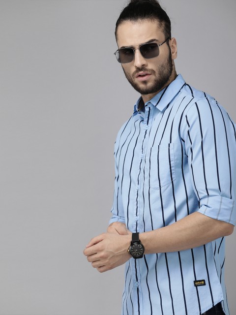 

SPYKAR Men Blue & Black Slim Fit Striped Casual Shirt