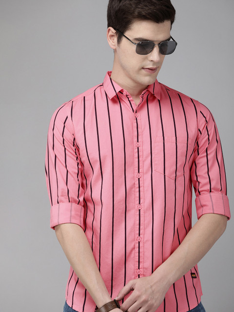 

SPYKAR Men Pink & Black Slim Fit Striped Casual Shirt