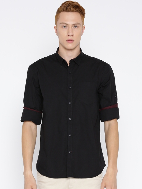 

Highlander Black Slim Fit Casual Shirt