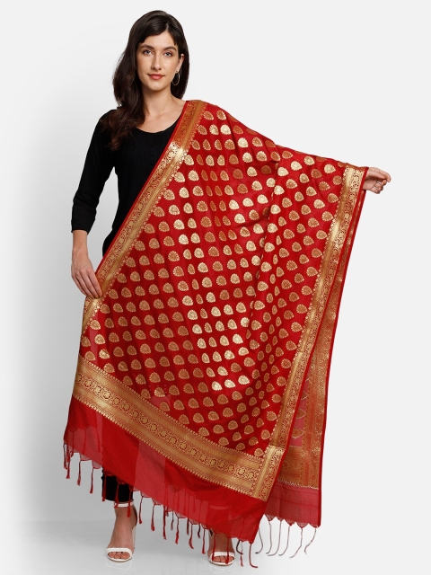 

amraoo Maroon & Gold-Toned Woven Design Dupatta