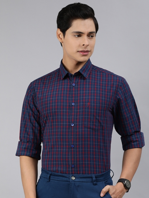 

Indian Terrain Men Navy Blue & Red Slim Fit Tartan Checks Pure Cotton Smart Casual Shirt