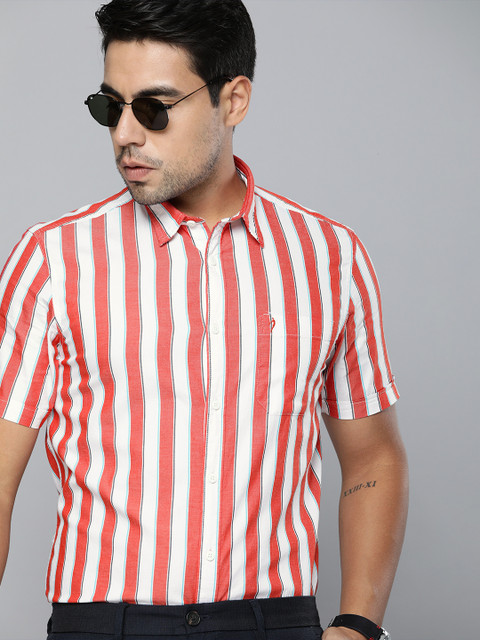 

Indian Terrain Men Coral Red & White Slim Fit Striped Casual Shirt