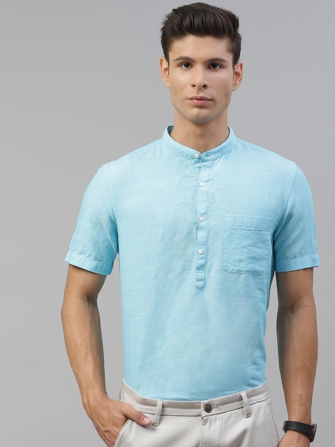 

Indian Terrain Men Blue Solid Slim Fit Casual Shirt