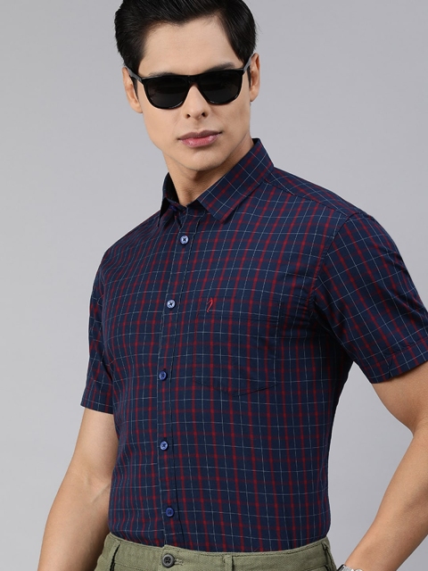 

Indian Terrain Men Navy Blue Slim Fit Pure Cotton Tartan Checked Formal Shirt