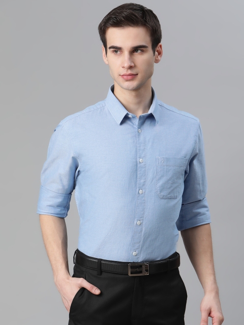 

Indian Terrain Men Blue Pure Cotton Slim Fit Solid Casual Shirt