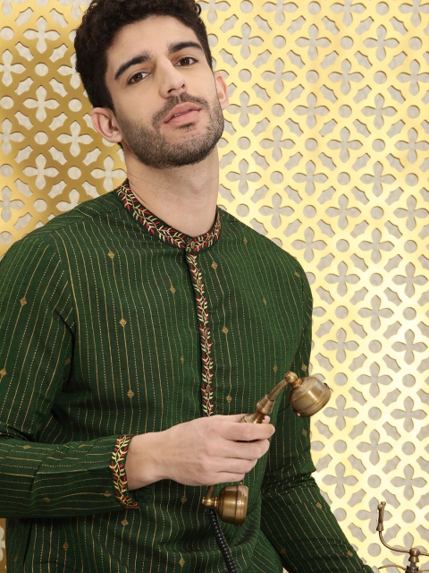 

Ode by House of Pataudi Men Green Striped Jashn Thread Work Kurta