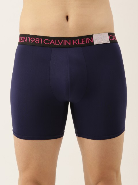 

Calvin Klein Underwear Men Navy Blue Solid Trunks NB20965VZ