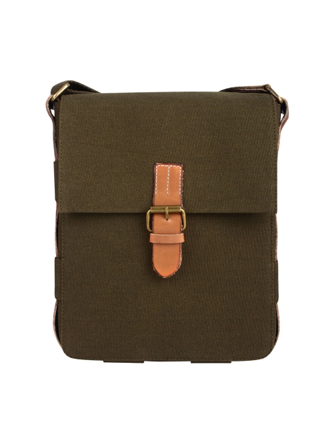 

echt Men Brown Solid Leather Messenger Bag