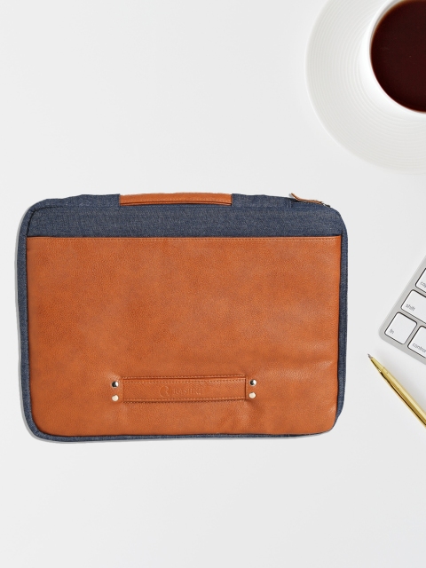 

RASHKI Unisex Blue & Tan Brown Solid Sustainable Laptop Sleeve