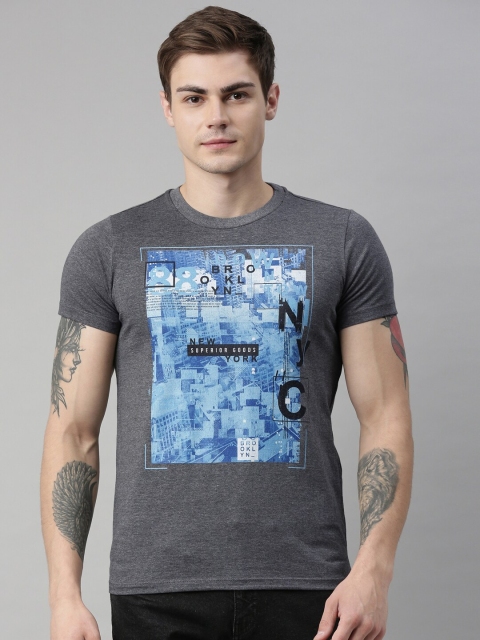 

QUANCIOUS Men Charcoal Grey Printed Round Neck T-shirt