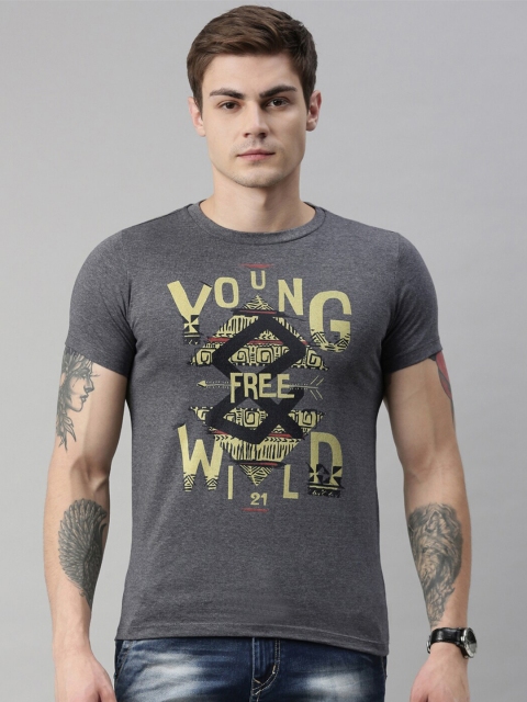 

QUANCIOUS Men Charcoal Grey & Yellow Printed Organic Cotton Round Neck Sustainable T-shirt