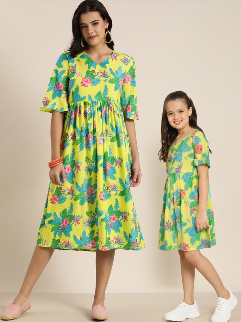 

Sangria Girls Yellow & Blue Floral Print Fit & Flare Dress