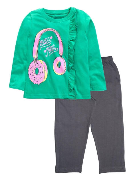 

KiddoPanti Girls Green & Grey Printed Night suit