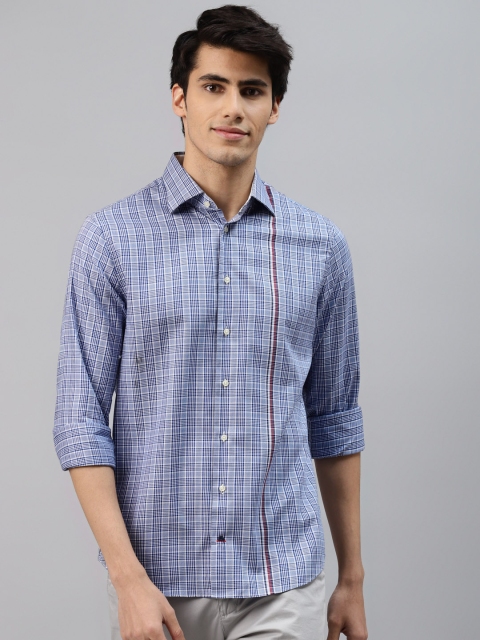 

Tommy Hilfiger Men Blue Classic Fit Checked Casual Shirt, Navy blue