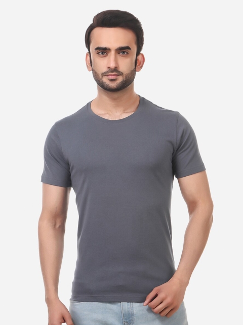 

Franco Leone Men Grey Solid Round Neck T-shirt