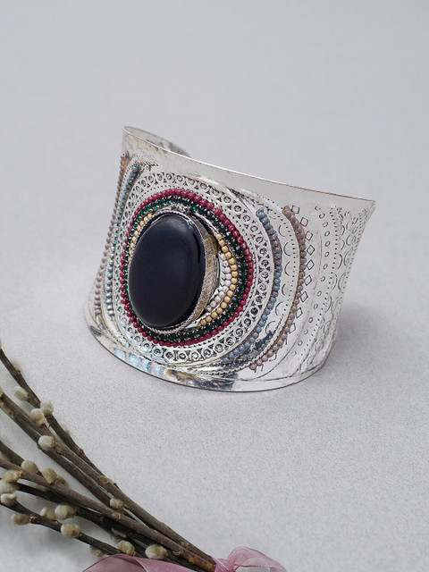 

Golden Peacock Black & Silver-Plated Alloy Antique Cuff Bracelet
