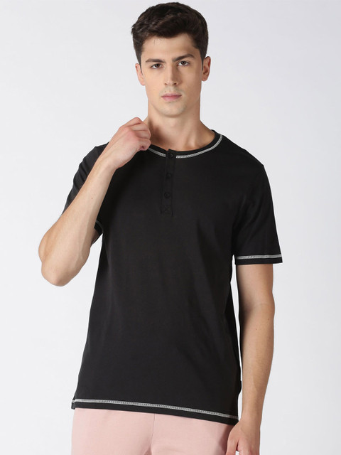 

Blue Saint Men Black Solid Henley Neck Pure Cotton T-shirt