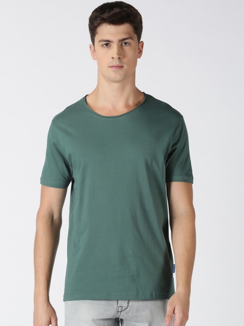 

Blue Saint Men Green Solid Round Neck Cotton T-shirt