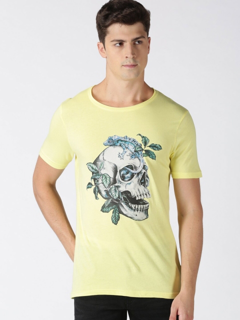 

Blue Saint Men Yellow Printed Round Neck Cotton T-shirt