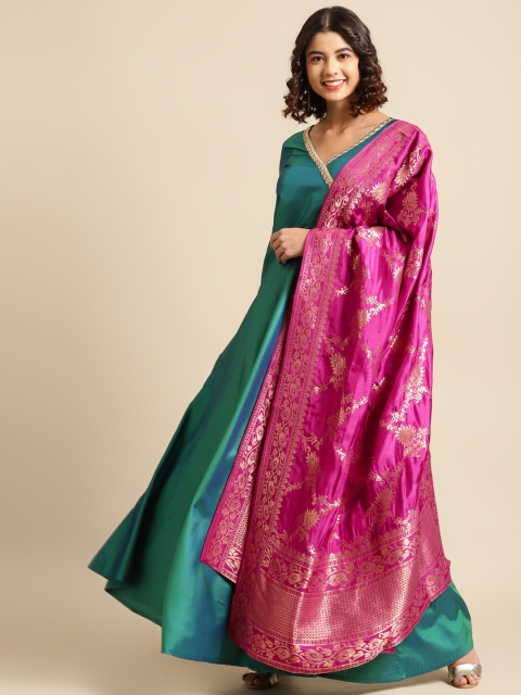 

Saadgi Women Green Dual-Toned Angrakha Kurta with Pink Brocade Dupatta