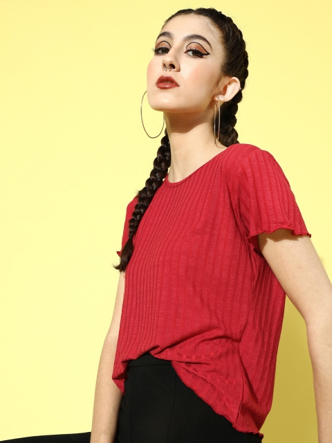 

Globus Women Gorgeous Red Solid Knitted Tshirt