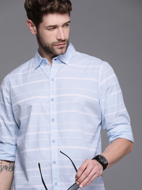 

WROGN Men Blue & White Slim Fit Striped Pure Cotton Casual Shirt