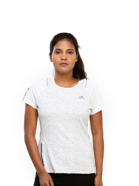

Kalenji By Decathlon Women White Solid Round Neck T-shirt