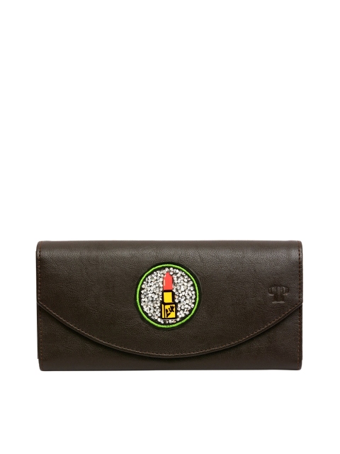 

Pink Potato Women Brown & White Textured Leather Envelope Wallet