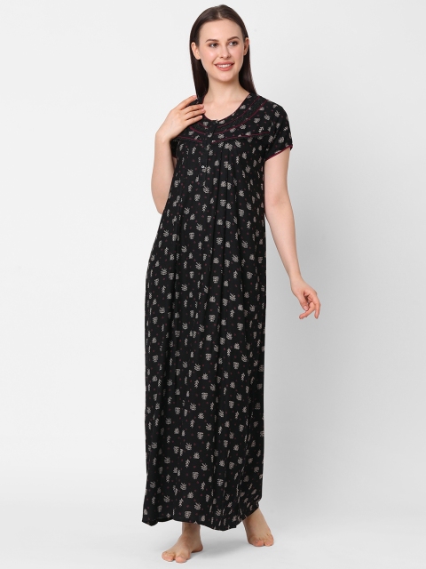 

Sweet Dreams Black & White Printed Maxi Nightdress