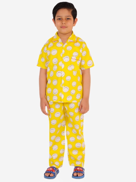 

KID1 Boys Yellow & White Printed Night suit