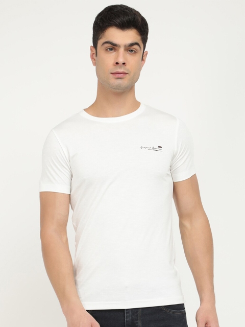 

V2 Value & Variety Men White Cotton Solid Round Neck T-shirt