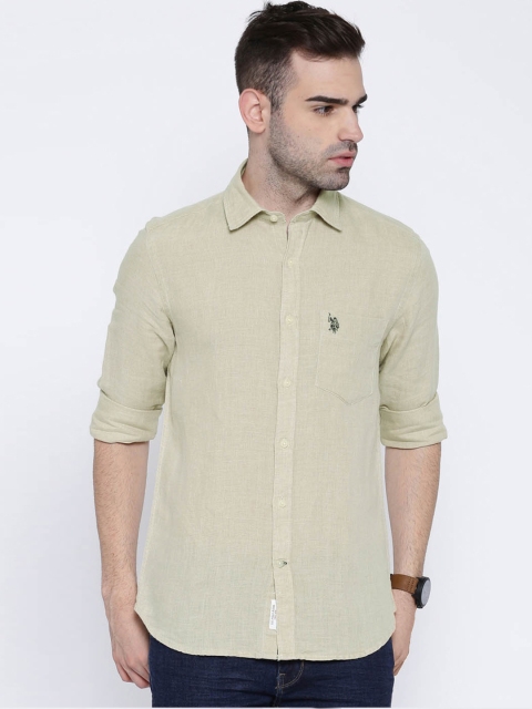 

U.S. Polo Assn. Men Taupe Tailored Fit Solid Casual Shirt