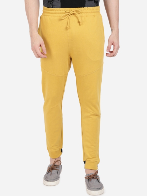 

Breakbounce Men Yellow Slim Fit Solid Joggers