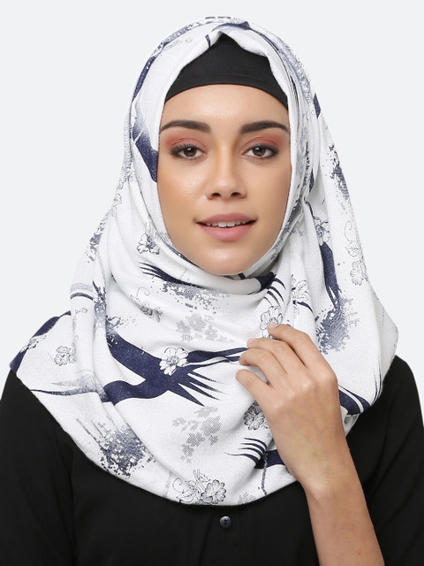 

MOMIN LIBAS Women White & Navy Blue Printed Scarf