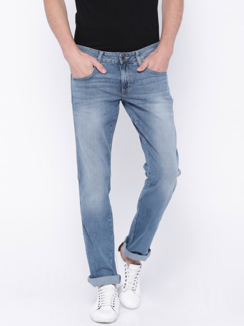 

Wrangler Blue Washed Rockville Regular Fit Jeans