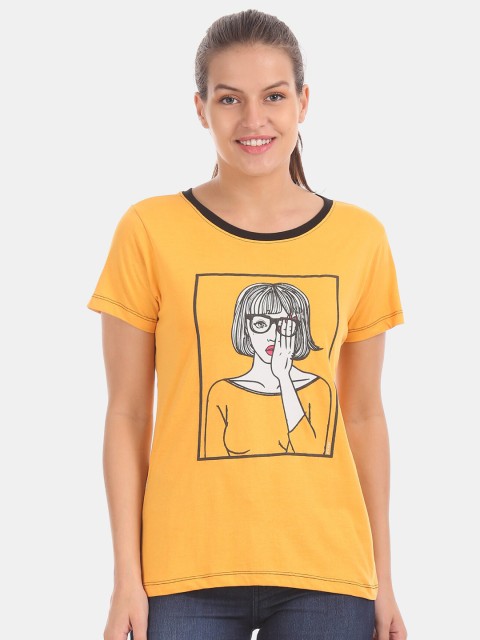 

Sugr Women Mustard Printed Round Neck T-shirt