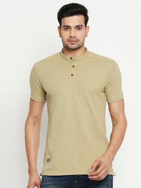

Mufti Men Green Solid Mandarin Collar T-shirt, Olive