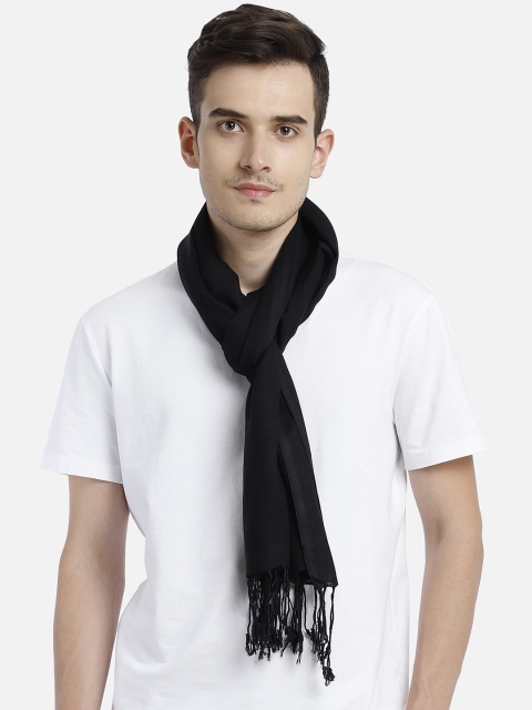 

Aditi Wasan Men Black Solid Stole